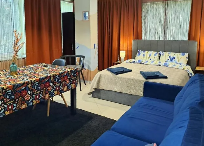 студио цвят/ Colour *