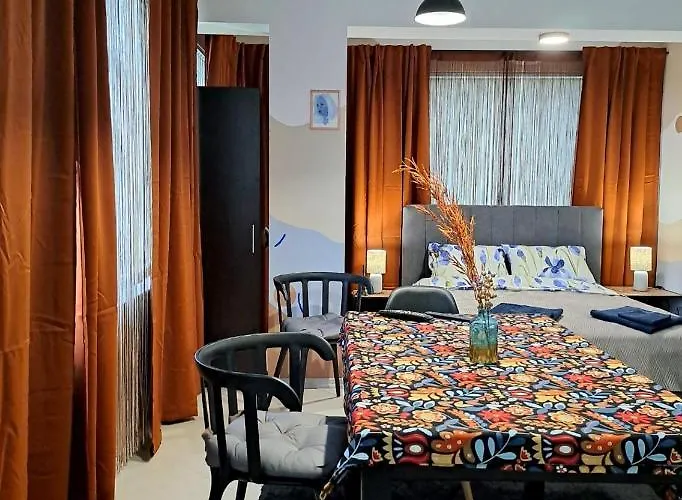 студио цвят/ Colour *